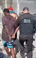 Imagem ilustrativa da imagem Dupla é presa com armas e drogas na Zona Sul de Niterói