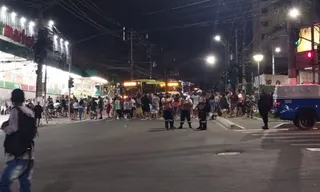 Imagem ilustrativa da imagem Familiares fazem novo ato por jovens presos em Niterói