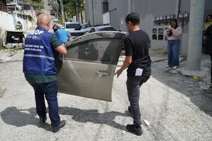 Imagem ilustrativa da imagem Ferro-velho de São Gonçalo é flagrado com peças de carros roubados