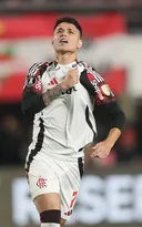 Imagem ilustrativa da imagem Flamengo goleia o Sport e volta a ser líder do Brasileiro