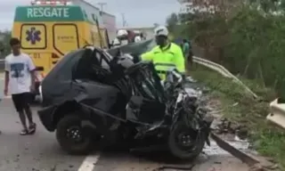Imagem ilustrativa da imagem Grave acidente deixa um morto na BR-101; vídeo