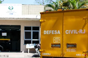 Imagem ilustrativa da imagem Homem morre durante acidente na BR-101, em São Gonçalo