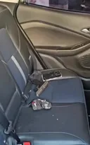 Imagem ilustrativa da imagem Homens são presos transportando corpo e armas dentro de carro