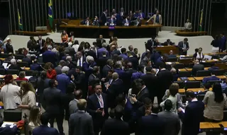 Imagem ilustrativa da imagem Imposto de Renda: aprovada isenção pra quem ganha até R$ 5 mil