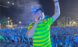 Imagem ilustrativa da imagem João Gomes arrasta multidão em passagem de som antes de show no Rio