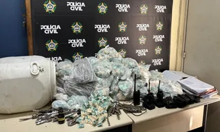 Imagem ilustrativa da imagem Laboratório do tráfico é fechado na Baixada e polícia prende dois; vídeo