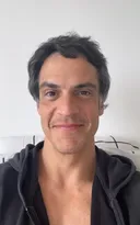 Imagem ilustrativa da imagem Mateus Solano explica suposto tapa em celular; vídeo