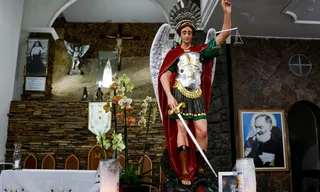 Imagem ilustrativa da imagem Missa em Niterói tem horário mudado por causa do Flamengo; entenda