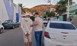 Imagem ilustrativa da imagem Motorista de app pede dinheiro a passageira para devolver iPhone esquecido em Niterói