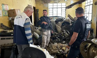 Imagem ilustrativa da imagem Oficina clandestina é interditada durante operação em Niterói