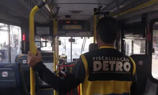 Imagem ilustrativa da imagem Ônibus são recolhidos por irregularidades na Baixada