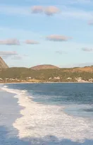 Imagem ilustrativa da imagem PM de folga atira no próprio amigo em praia de Niterói
