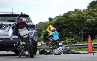Imagem ilustrativa da imagem Por que o número de acidentes de moto explodiu? Especialistas explicam