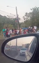 Imagem ilustrativa da imagem Protesto na RJ-106 deixa trânsito lento em São Gonçalo
