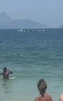Imagem ilustrativa da imagem Avião de pequeno porte cai no mar de Copacabana