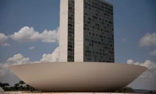 Imagem ilustrativa da imagem Repasse de verbas ao Rio e mais 8 cidades suspenso por ministro do STF