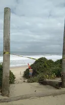 Imagem ilustrativa da imagem Ressaca interdita acessos à Praia de Itacoatiara, em Niterói