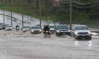 Imagem ilustrativa da imagem Rio entra em estado de atenção com previsão de temporais