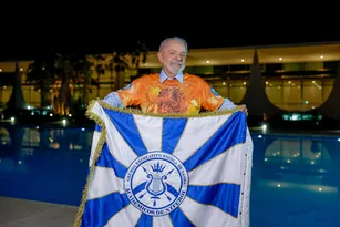 Imagem ilustrativa da imagem Acadêmicos de Niterói lança samba-enredo sobre Lula; vídeo