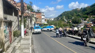 Imagem ilustrativa da imagem Trânsito totalmente interditado após acidente com mortes em Niterói