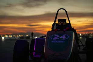 Imagem ilustrativa da imagem UFF quer acelerar com carro de corrida feito por alunos; saiba como ajudar