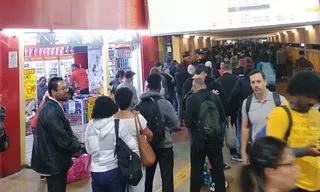 Imagem ilustrativa da imagem Usuários relatam filas gigantescas no Terminal de Niterói; vídeo