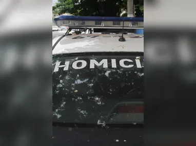 Contra ele foi cumprido um mandado de prisão preventiva por tentativa de homicídio