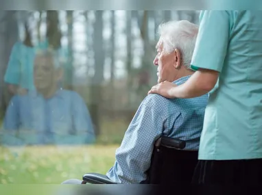 Vacina já está disponível para quem tem 80 anos ou mais