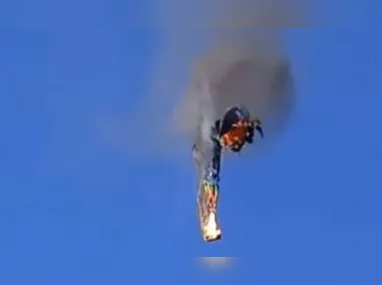 Imagem ilustrativa da imagem Balão com 22 pessoas pega fogo no ar e deixa mortos