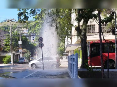 Além de danificar o espaço público, ele também colocou a própria vida em risco