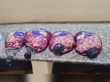 Imagem ilustrativa da imagem Churrasco cancelado! Homem é preso furtando picanhas em Niterói