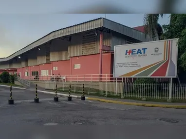 Policial precisou ser transferido para o Hospital Estadual Alberto Torres (Heat)