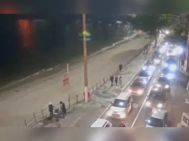 Imagem ilustrativa da imagem Engavetamento deixa feridos e para trânsito em Niterói
