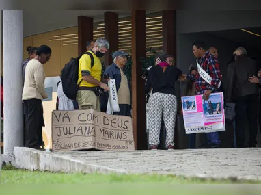 Passagem será reajustada para R$ 5,60 no próximo domingo (6)