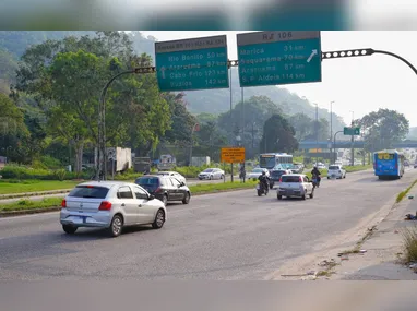 Suspeita foi contida por funcionários até a chegada da PM