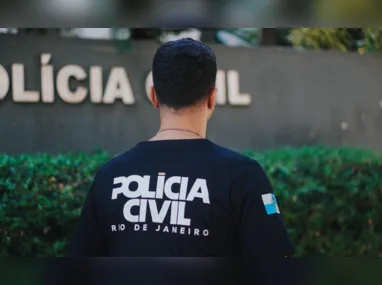 Imagem ilustrativa da imagem Receptadores de celulares roubados são flagrados em feira na Baixada