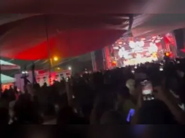 Imagem ilustrativa da imagem Traficantes ostentam armas durante show de Oruam em SG