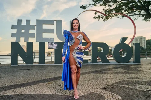 Vanessa Rangeli é a nova rainha de bateria da Acadêmicos de Niterói