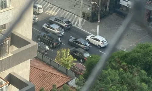 reflexo dos acidentes foi sentido nas vias de acesso a Niterói e São Gonçalo