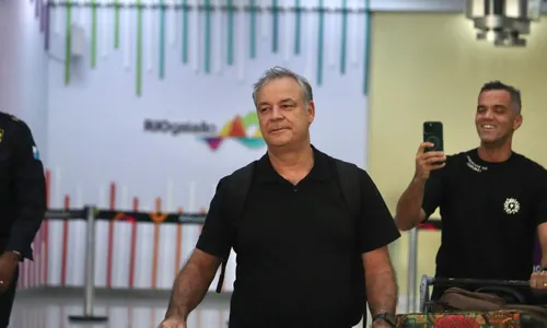 Chagas desembarcou com um sorriso no rosto