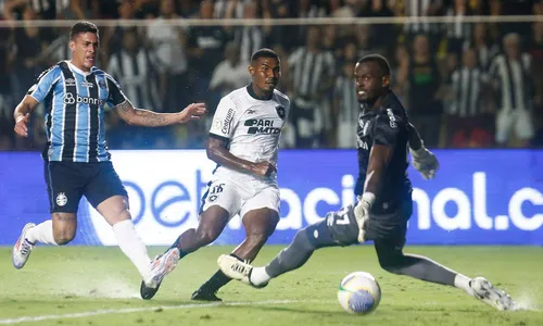 Botafogo e Grêmio chegam muito desfalcados para a partida
