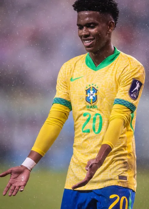 Estêvão marcou o primeiro gol da Seleção Brasileira, aos 27 minutos do 1º tempo