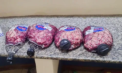 As quatro peças de picanha que o criminoso furtou do estabelecimento
