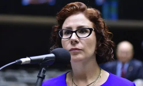 Deputado italiano repassou o endereço da ex-parlamentar em Roma