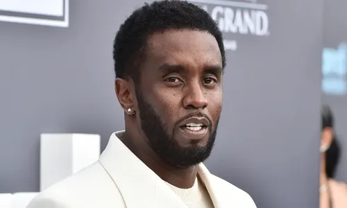 A imagem de Diddy começou a se abalar no final de 2023, quando sua ex-namorada Cassie Ventura o acusou de estupro