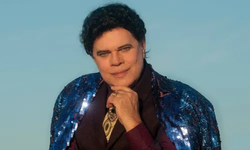 Diogo como Cauby: musical homenageia cantor niteroiense