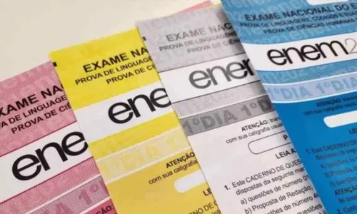 A publicação está organizada por dia de aplicação regular, pela cor do caderno