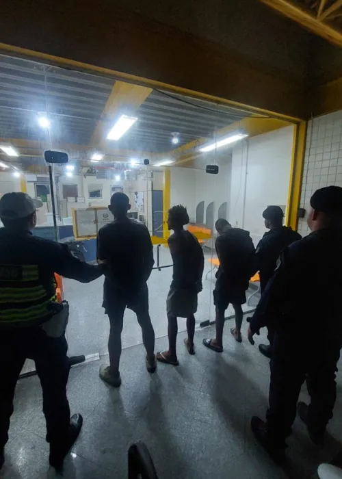 Trio preso no Vila Lage tinha outras anotações criminosas por roubo e furto