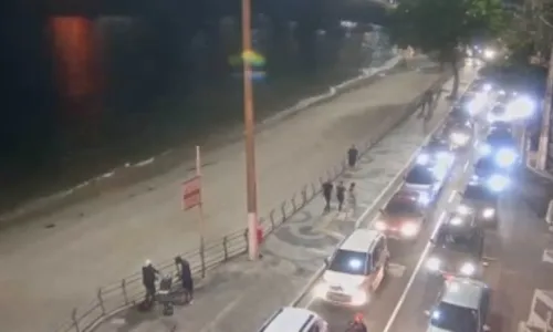O engavetamento já provoca um grande congestionamento na região