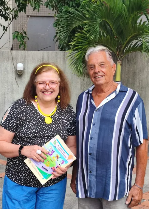 Peça dirigida por Sílvio Fróes é baseado no livro de Márcia Martins
